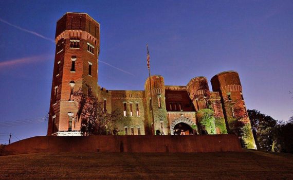 Amsterdam Castle New York 1