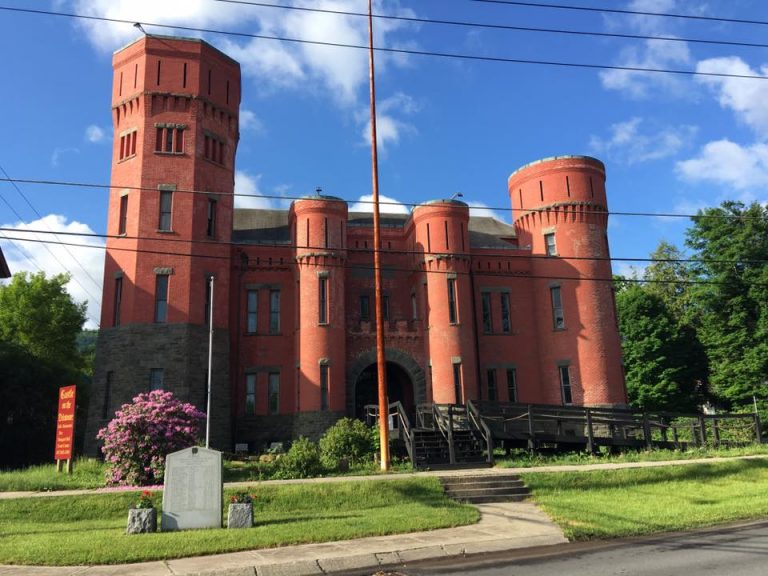 Castle on the Delaware New York 3