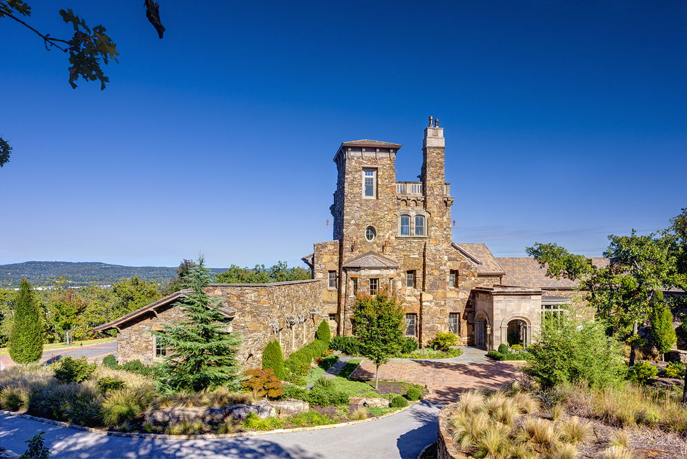 Dromborg Castle Arkansas 2