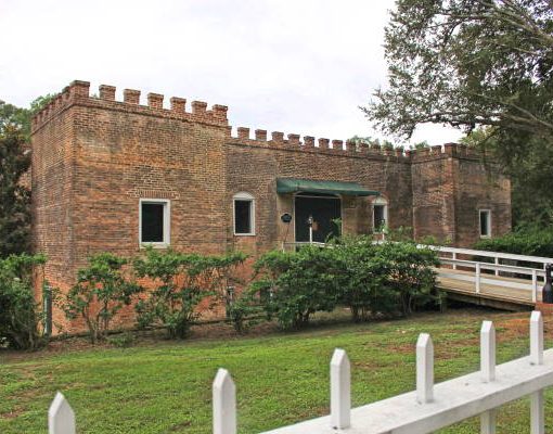 The Castle Restaurant Dunleith Inn Mississippi sml