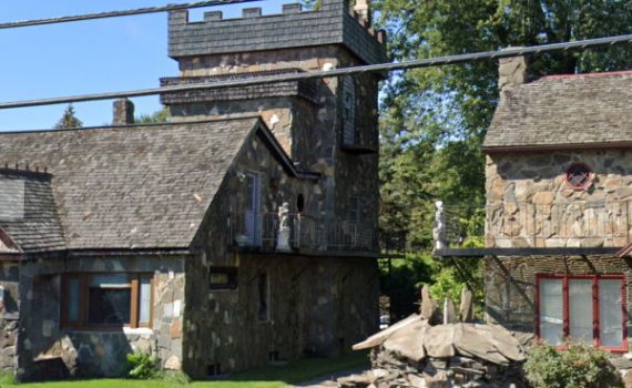 Castle House at 378 Broadway 9W, Ulster Park, New York