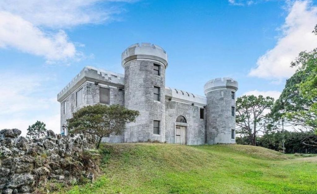 Replica Irish Castle in Wellington, Florida 1